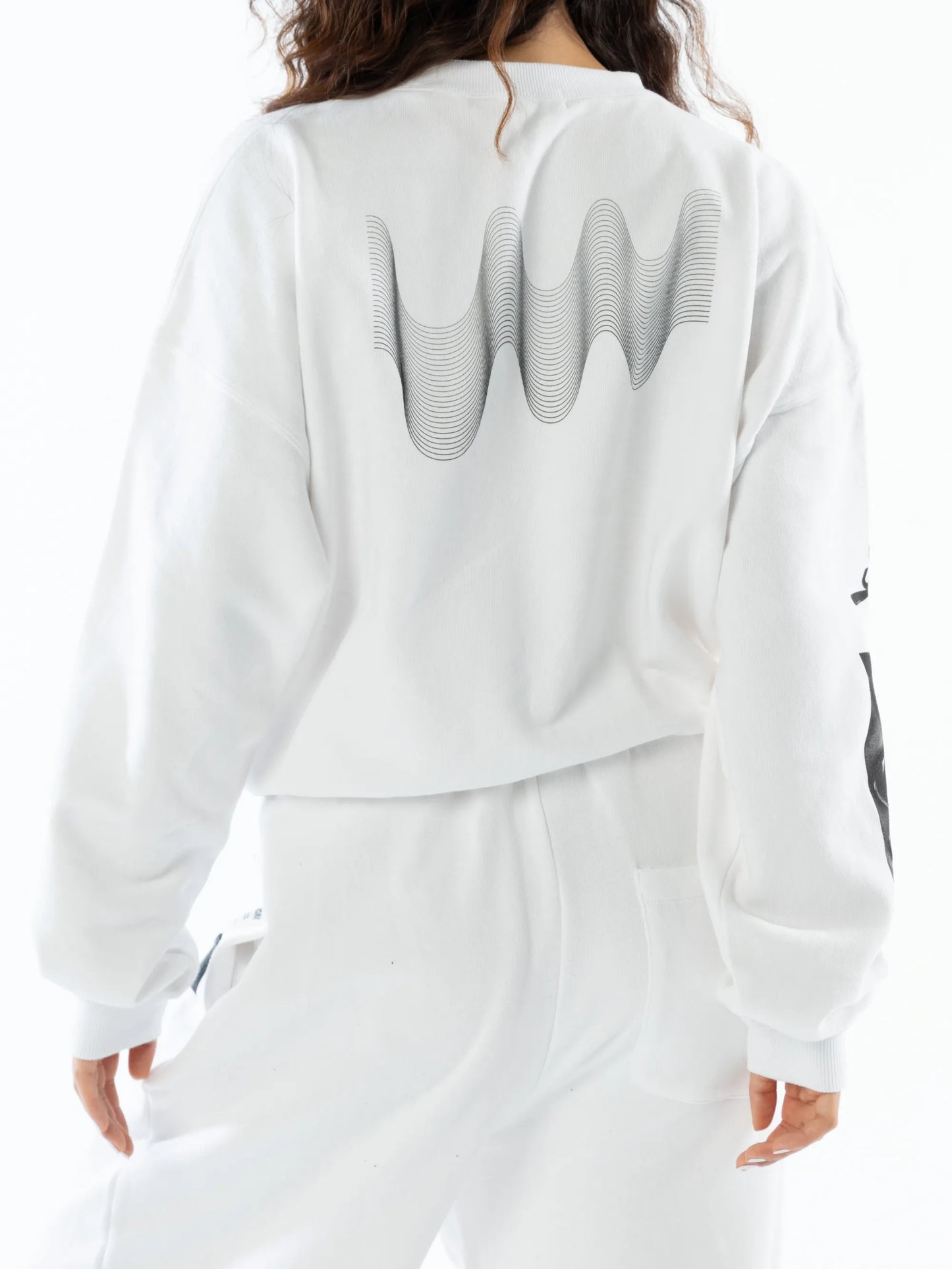 IJ SWEATSHIRT (WHITE)