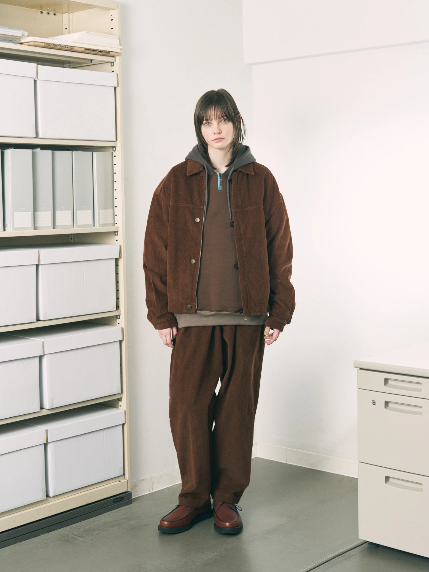 LOOP FRONT CORD JACKET (BROWN)