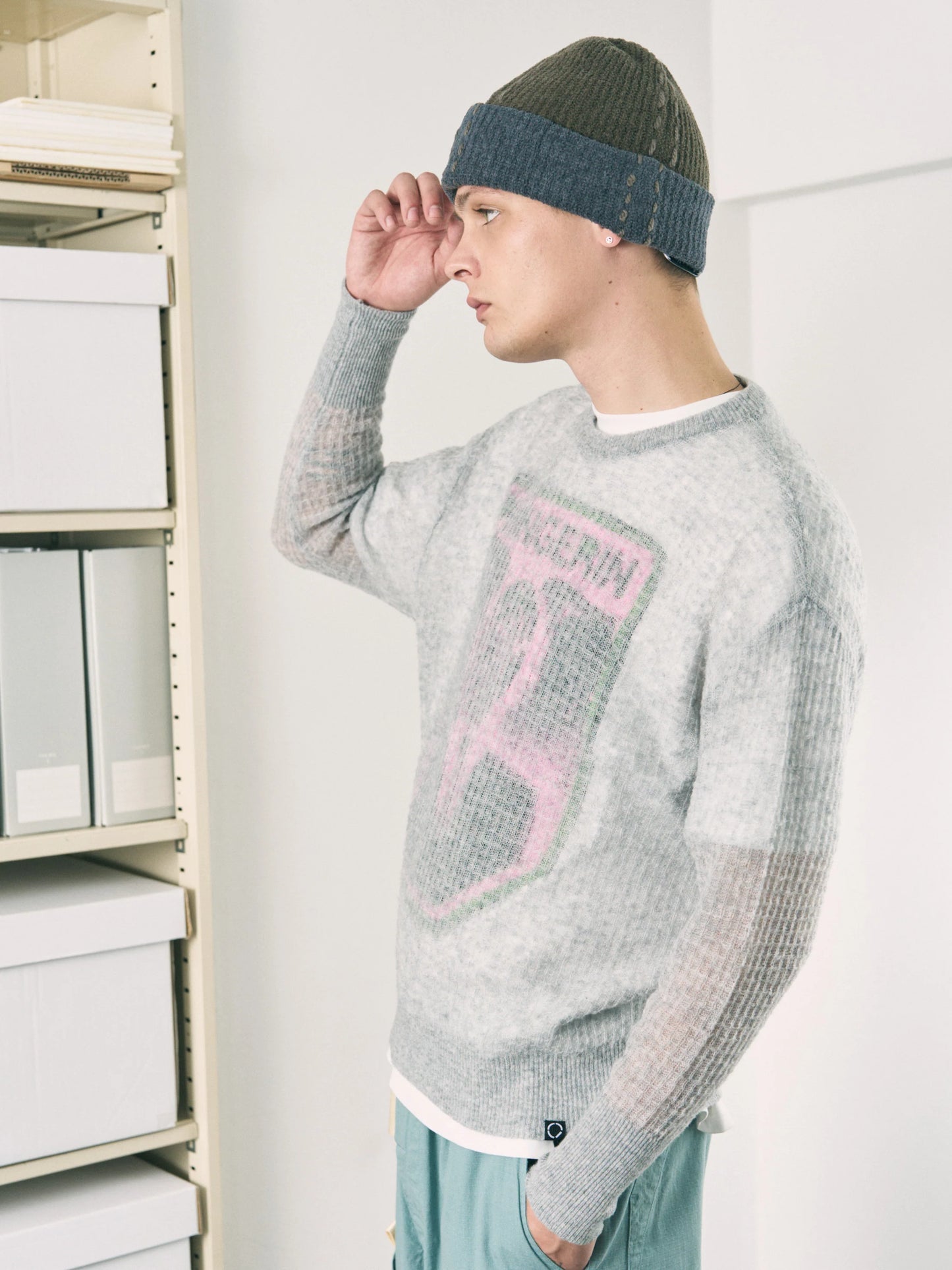 AIRY MERINO WAFFLE SWEATER (GRAY)