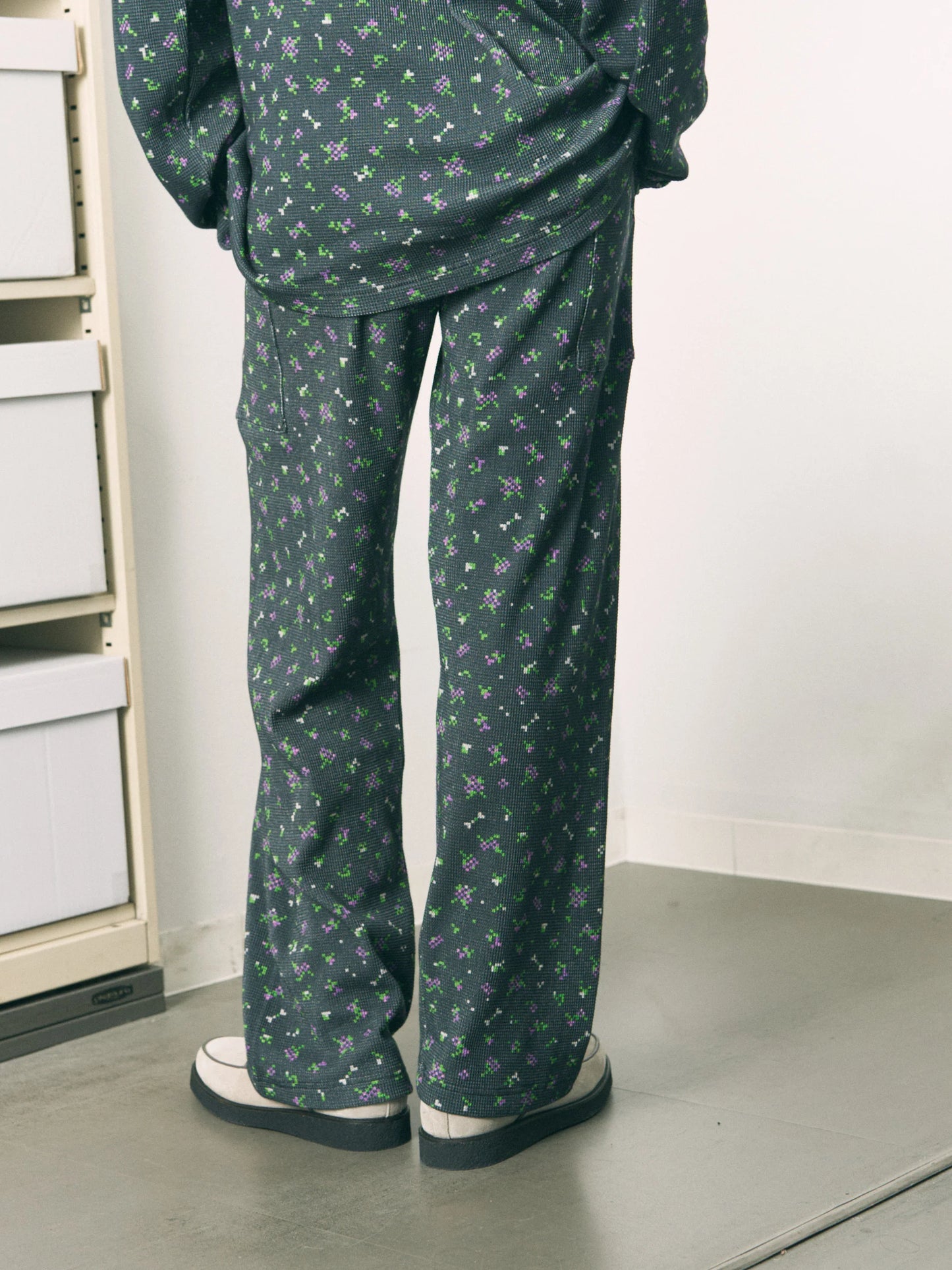 FLOWER WAFFLE PANTS (BLACK)