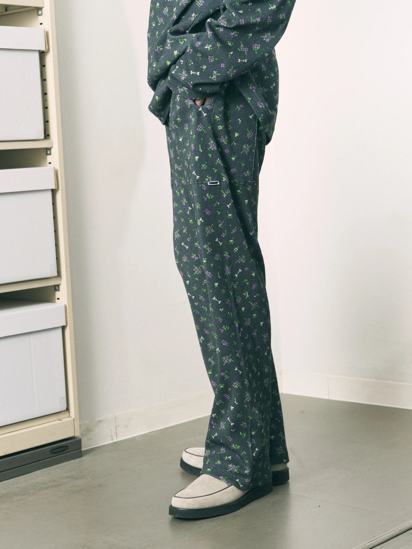 FLOWER WAFFLE PANTS (BLACK)