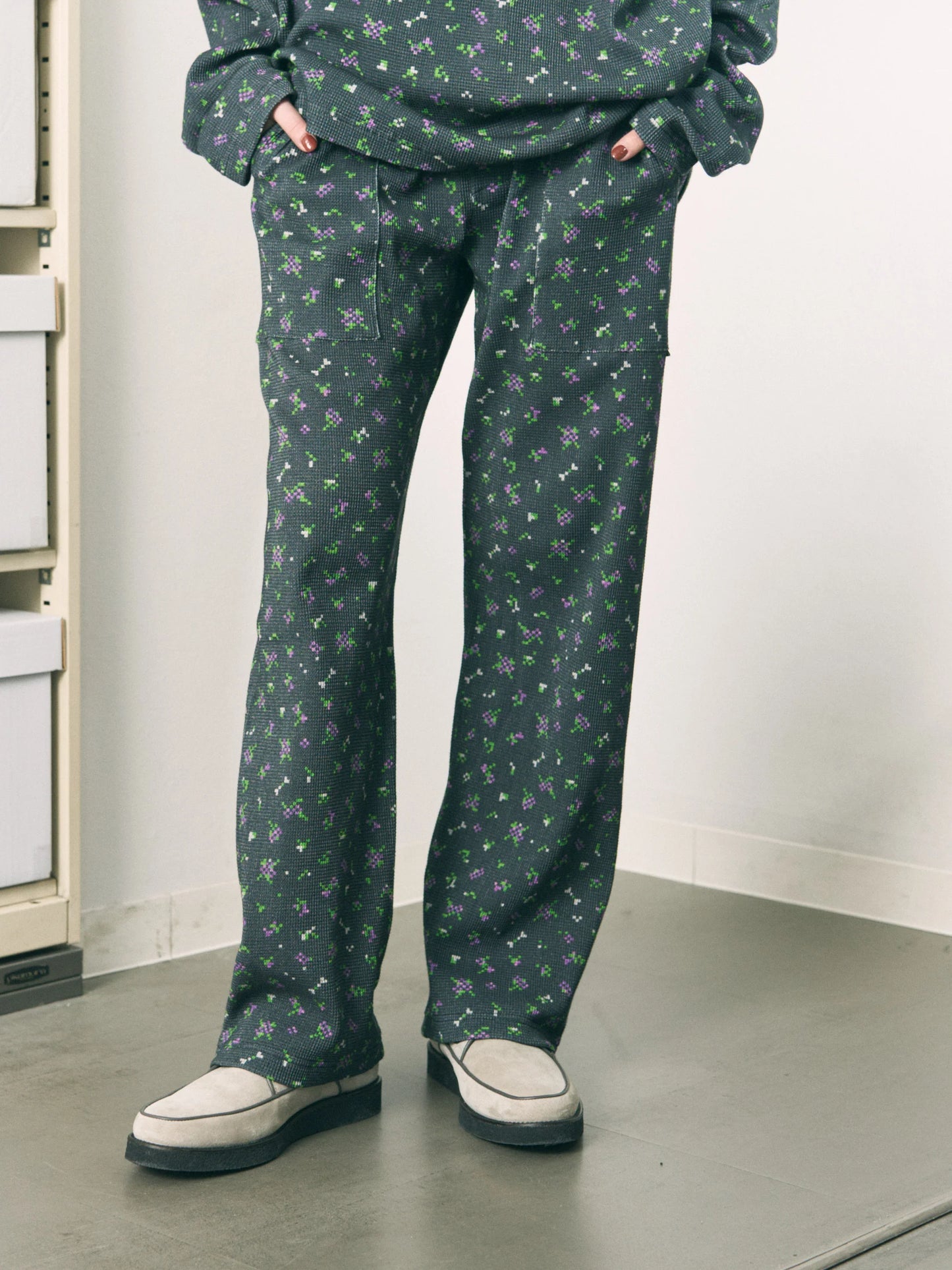 FLOWER WAFFLE PANTS (BLACK)