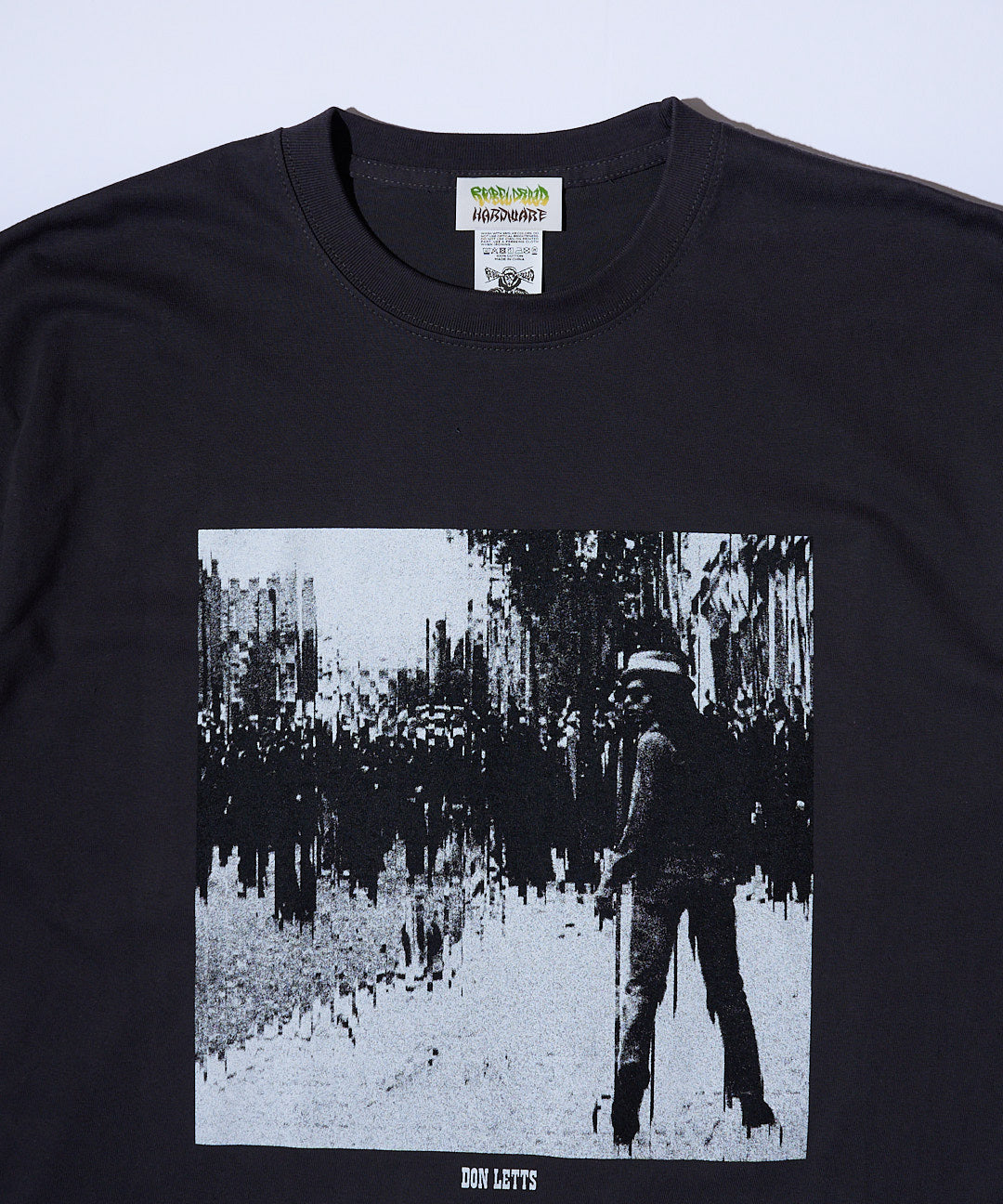 LONDON CALLING S/S TEE (CHARCOAL)