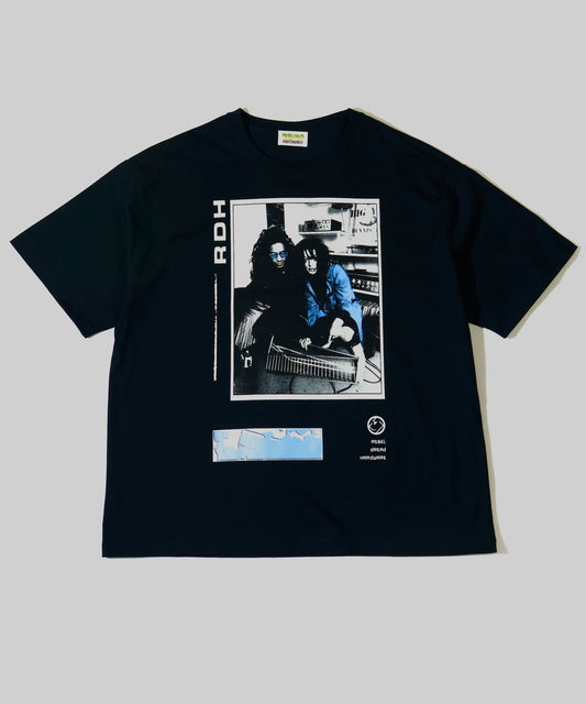DL x ARI UP S/S TEE (BLACK)