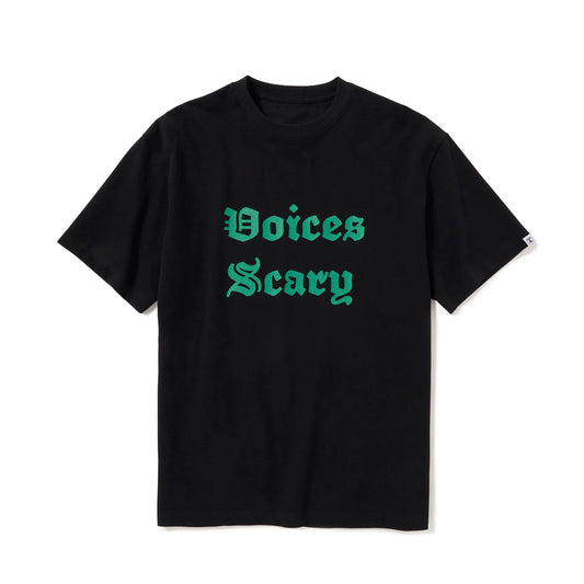 S/S PRINT TEE (VOICES SCARY) BLACK/GREEN