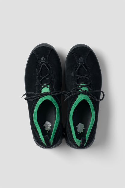 SHOELACE BAKE